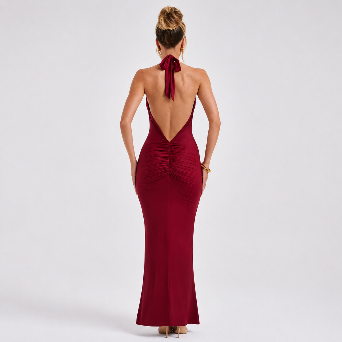 Robe Longue Élégante à Col Halter
